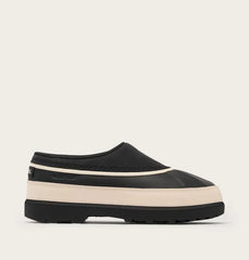 Ambler™ Women's Waterproof Clog